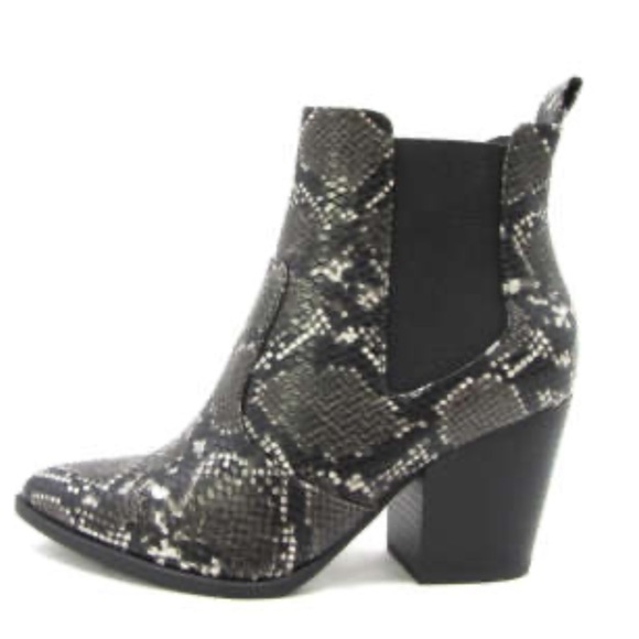 Soda Black & Gray Python Snake Ankle Boot Bootie - Picture 7 of 7
